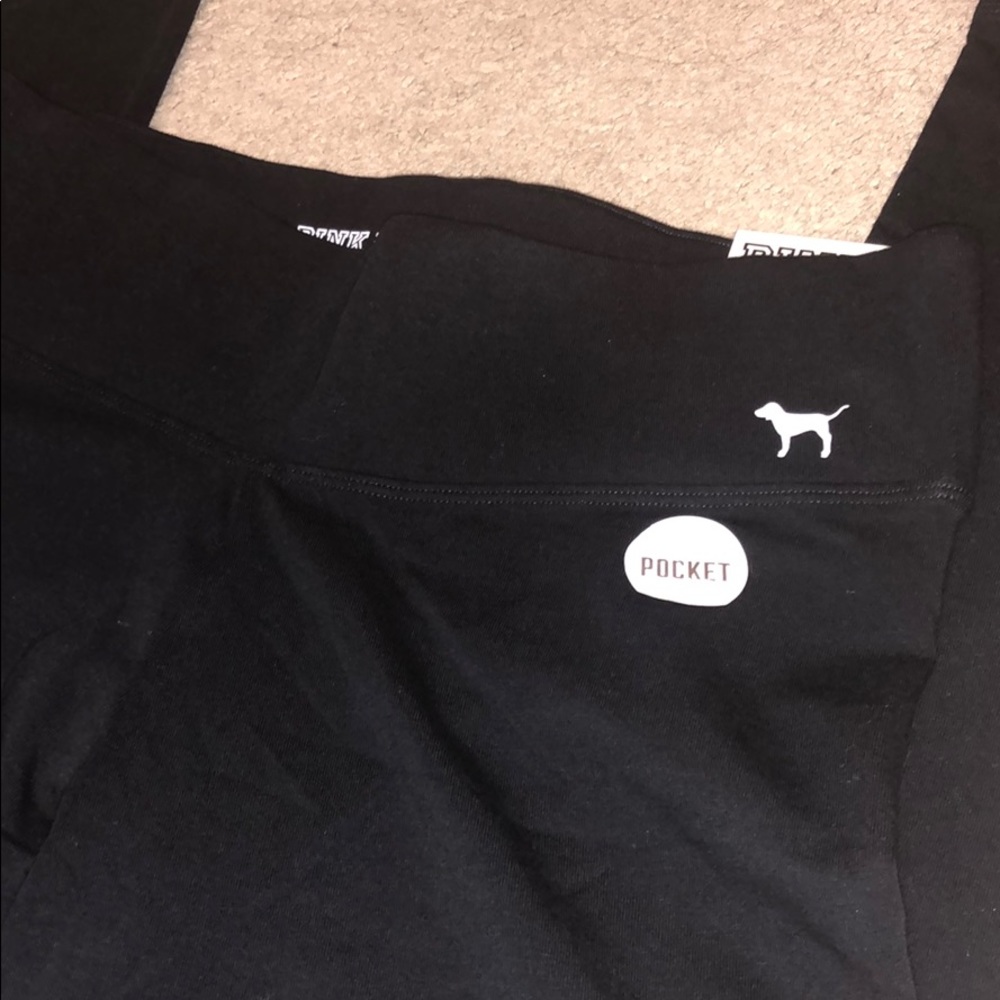 NWT Pink Yoga Flat Leggings Size Small